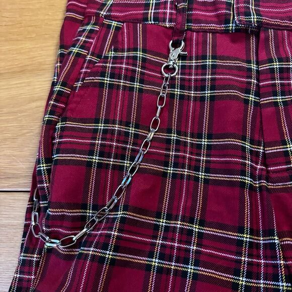 Hot topic red plaid small pants with chain - Picture 4 of 9